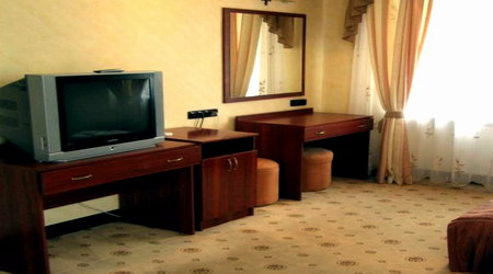 Санаторий Мраморный дворец, курорт Моршин номер категории  Люкс с террасой 2-комнатный высш. комфорта   