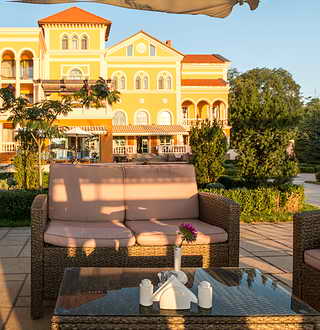 Холл гостиница на побережье Одесс